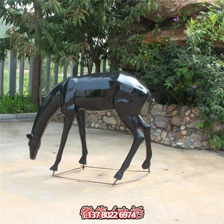 玻璃鋼雕塑景觀噴漆，點綴小區(qū)抽象美景