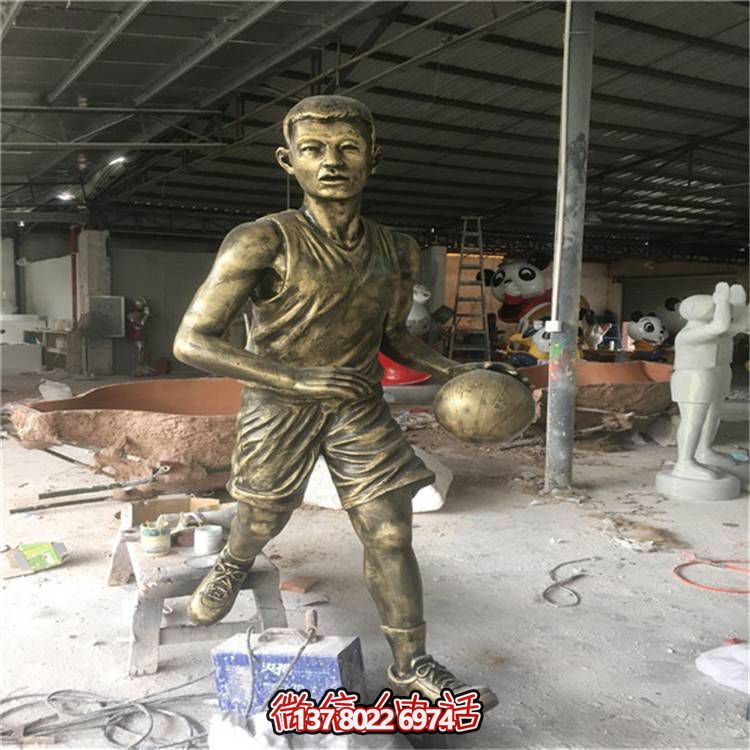 玻璃鋼仿銅人物擺件，點(diǎn)亮校園廣場(chǎng)