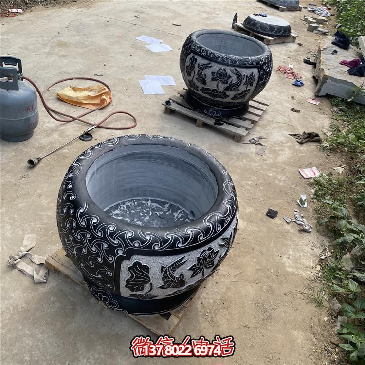 精美大理石養(yǎng)魚水缸，為您的景點增添美感