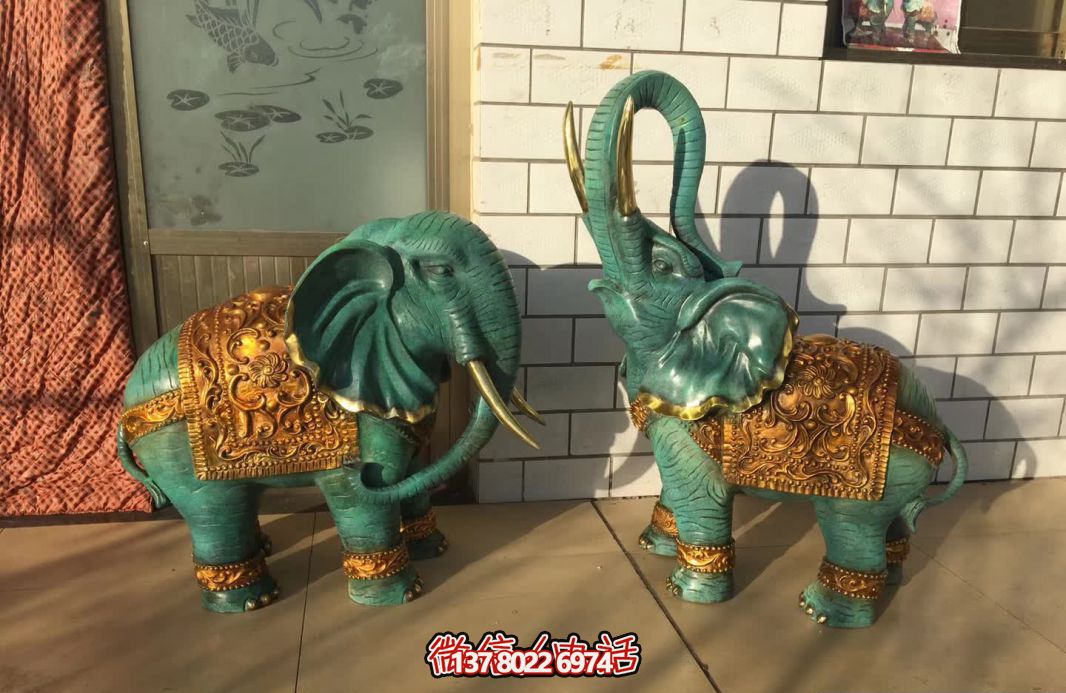 玻璃鋼大象彩繪雕塑，裝點(diǎn)室內(nèi)創(chuàng)意庭院