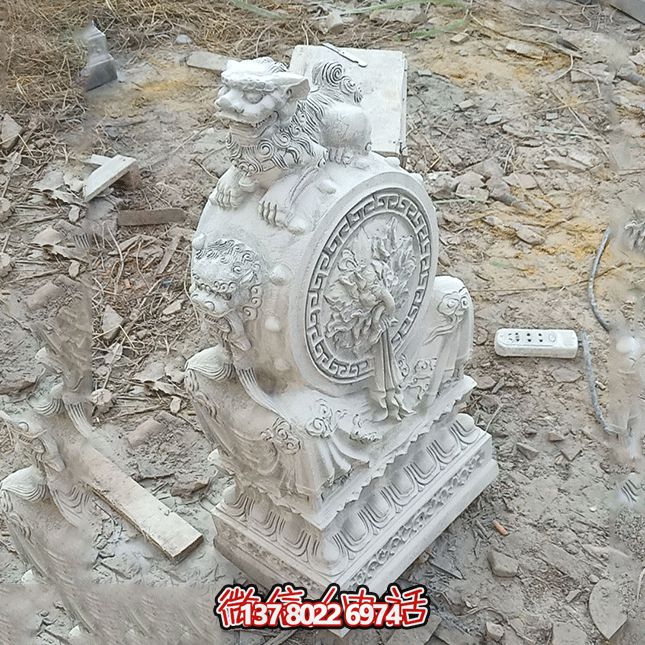 非凡的石雕獅子雕塑，點(diǎn)綴精致的庭院別墅