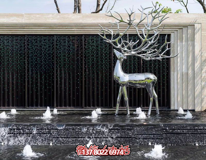 不銹鋼雕刻梅花鹿噴泉，打造公園景區(qū)創(chuàng)意噴泉