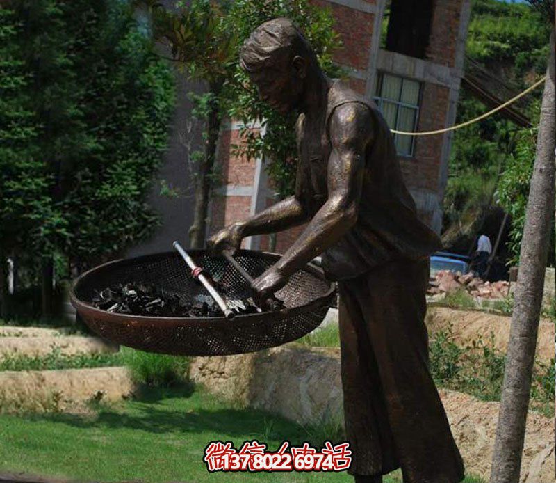 傳承古典，曬出最精美的茶葉人物銅雕