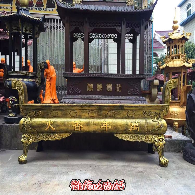 大型純銅鎏金香爐雕塑，為景觀寺廟增添靈性美感