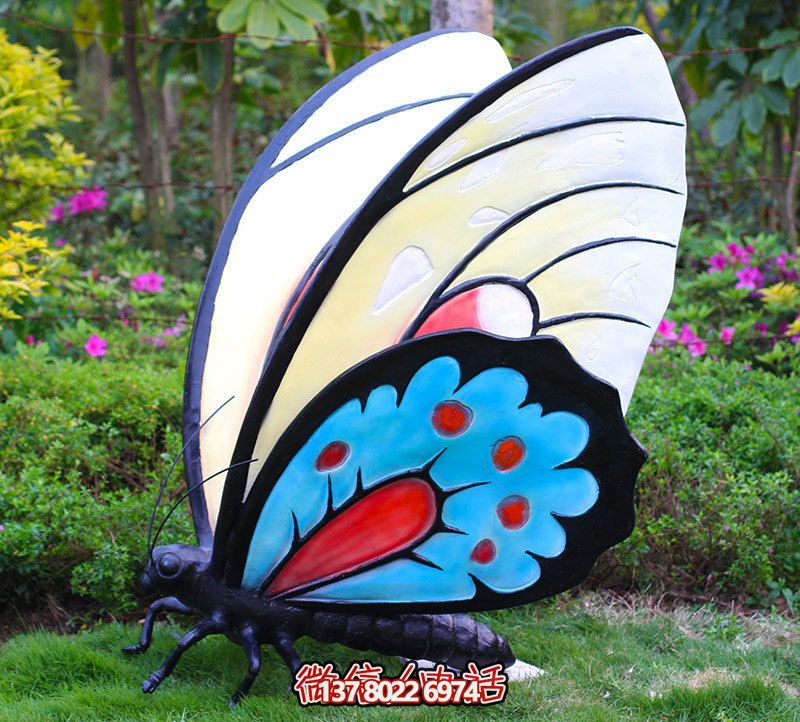 玻璃鋼彩繪蝴蝶雕塑，美化小區(qū)環(huán)境