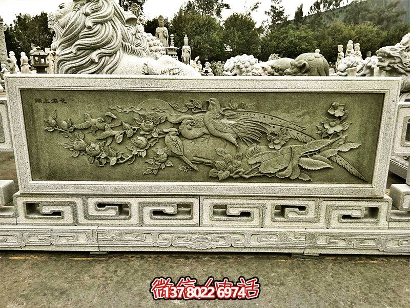 大理石綠浮雕欄桿，為景區(qū)裝飾錦上添花