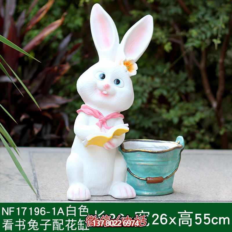 玻璃鋼兔子雕塑，為公園增色