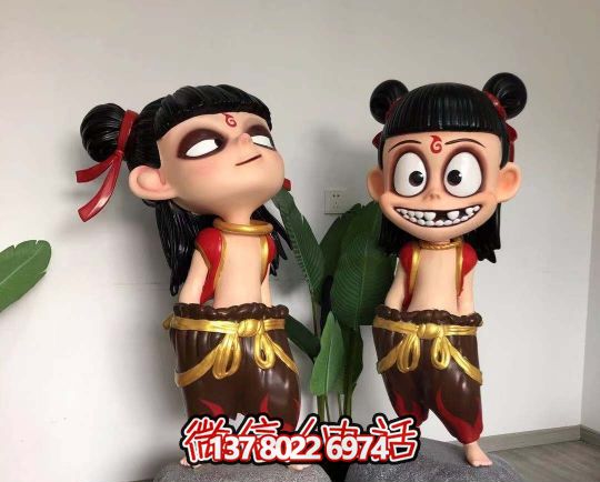 玻璃鋼哪吒雕塑精美彩繪，給景區(qū)園林增色不少