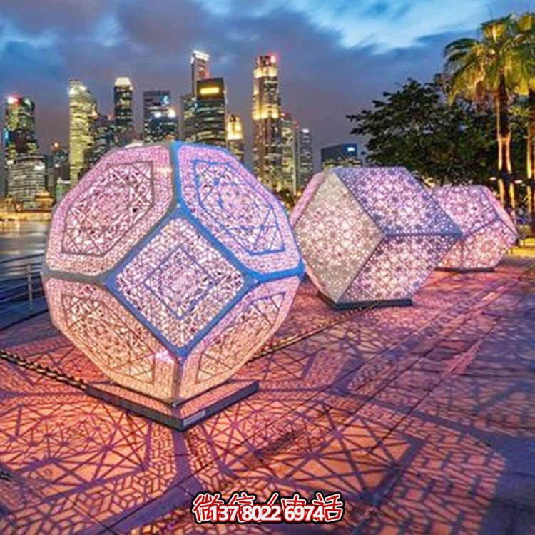 創(chuàng)意不銹鋼鏤空景觀雕塑，添彩美化戶外廣場