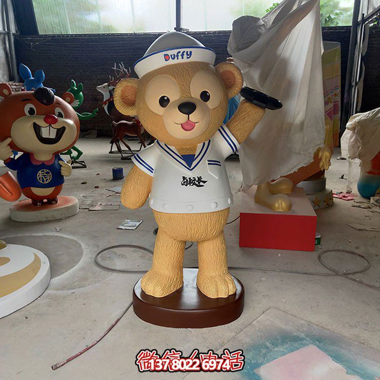 玻璃鋼卡通熊雕塑，點(diǎn)綴戶外園林景觀