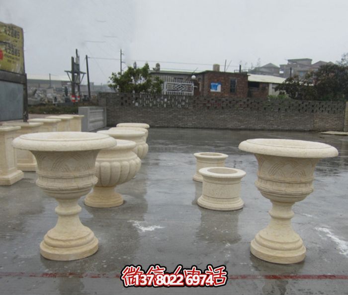 歐式石雕花盆，裝飾您的公園景觀