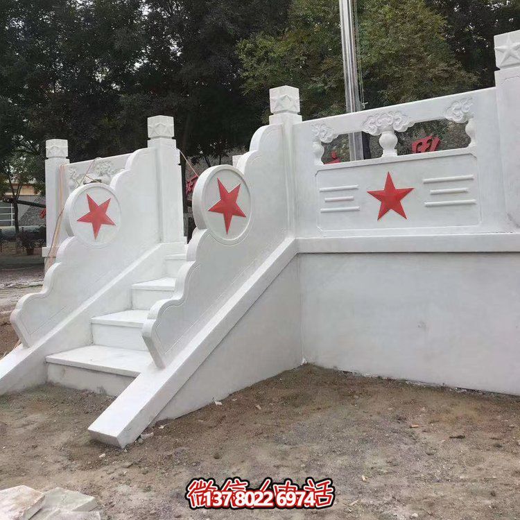 石欄桿護欄系統(tǒng)，為大理學校、政府及單位提供安全升旗臺