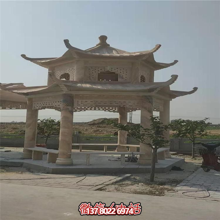 雙層紅雕涼亭，觀賞絕美晚霞，享受乘涼樂趣