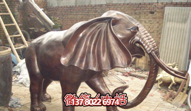 創(chuàng)意仿銅大象雕塑，美化環(huán)境景觀