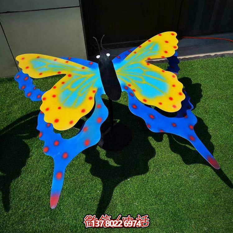 彩繪玻璃鋼蝴蝶雕塑，精美戶外園林裝飾