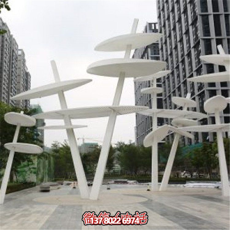 精美不銹鋼雕塑，點(diǎn)綴大型房地產(chǎn)廣場(chǎng)城市園林景觀