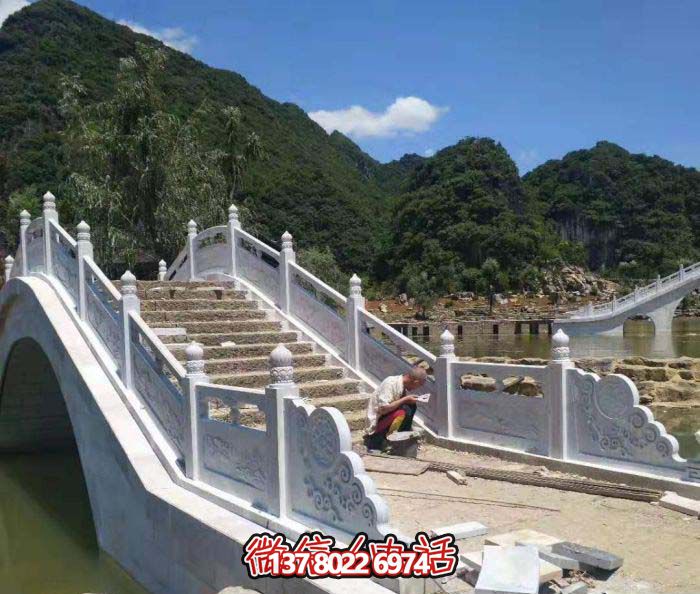 石拱橋，精美漢白玉欄桿，美景美景