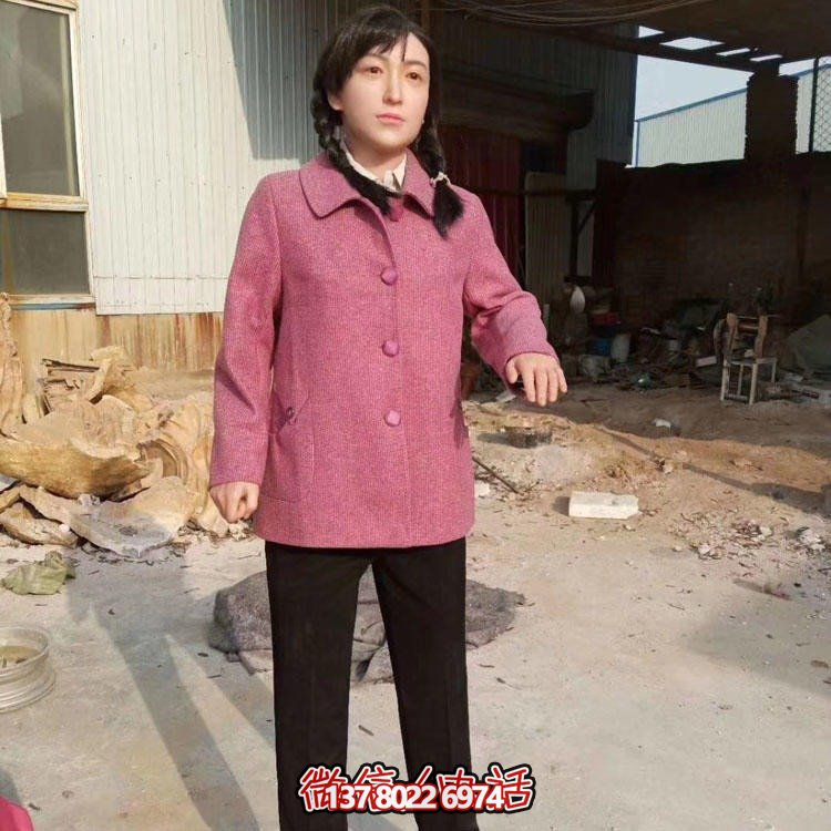 玻璃鋼仿真女孩雕塑，打造景區(qū)精美環(huán)境