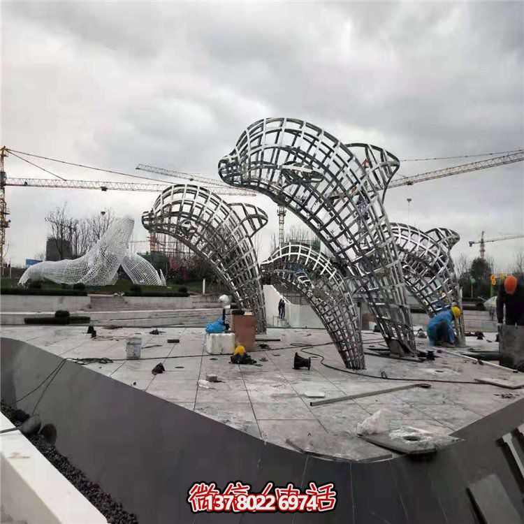 新型不銹鋼網(wǎng)格園林裝飾雕塑——海豚動(dòng)物雕塑