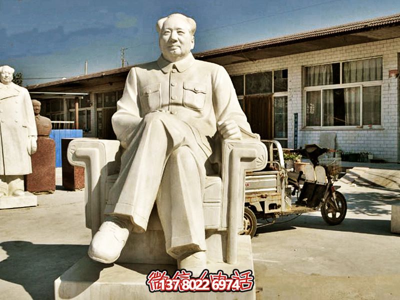 漢白玉毛澤東雕塑，見證歷史瞬間