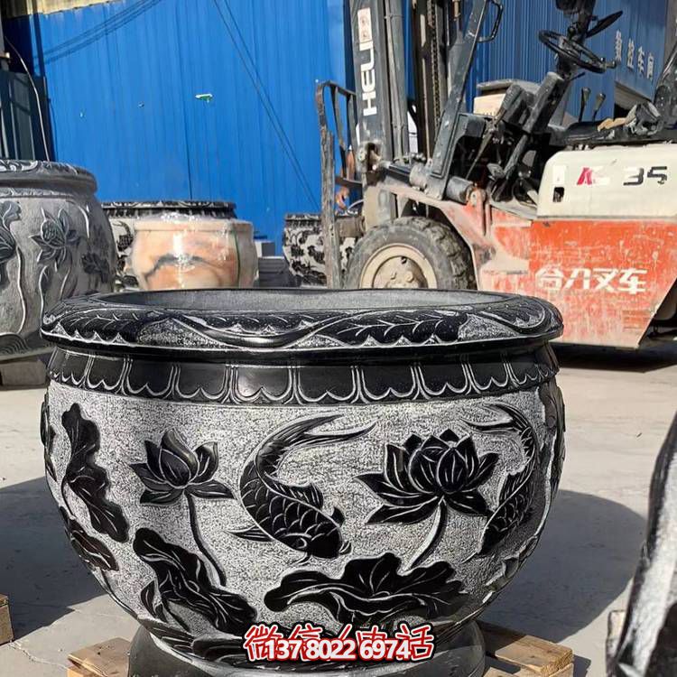 精美荷花浮雕缸，融合經(jīng)典元素，打造清新安靜空間