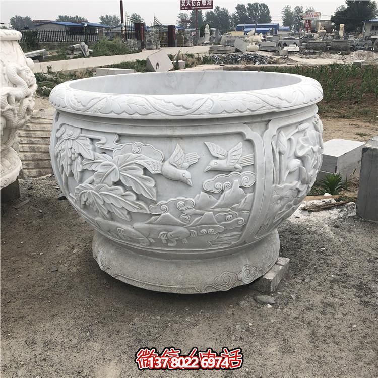 精美大型浮雕蓮花養(yǎng)魚石缸，讓你的庭院更加美麗