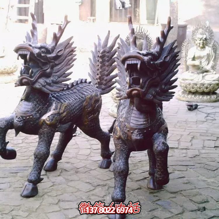 不銹鋼雕塑——精美的麒麟，奔跑、吼叫的象征