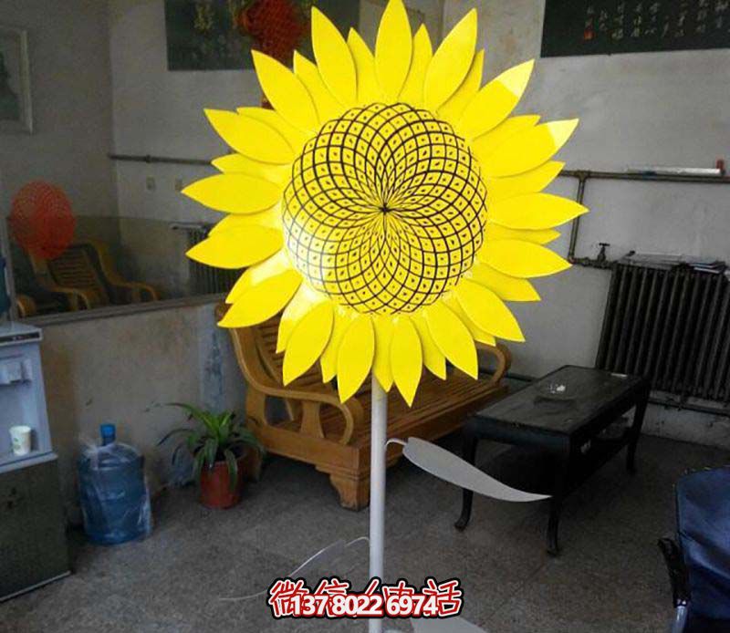 不銹鋼游樂園草坪擺放雕塑，向日葵裝飾