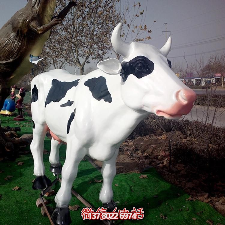 玻璃鋼制仿真奶牛擺件，裝點你的戶外農(nóng)場