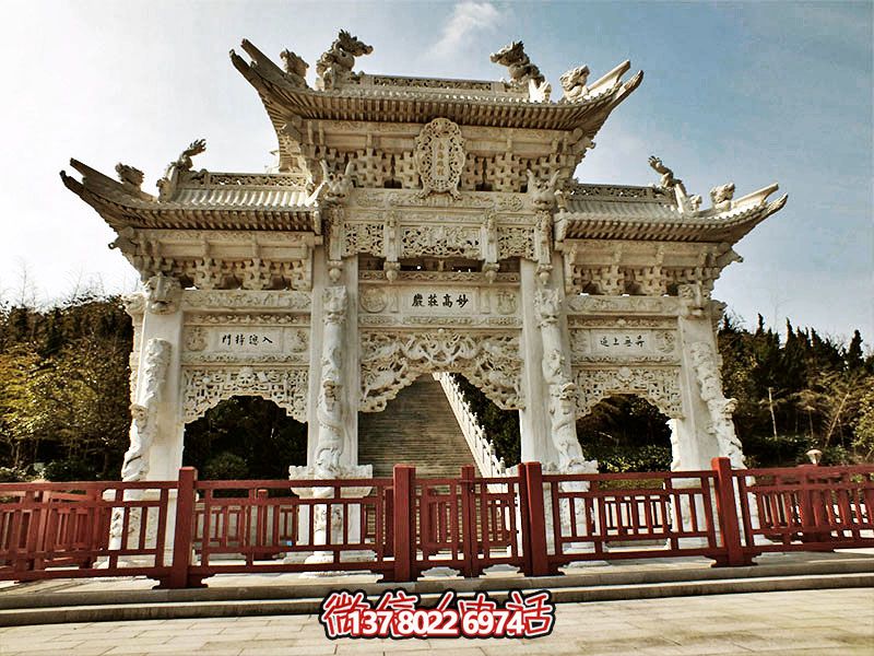 南海砥柱高莊嚴(yán)，漢白玉精美浮雕