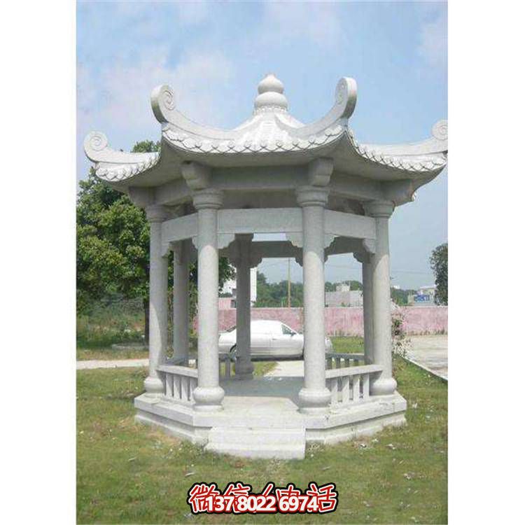 精美石雕涼亭，為公園添彩