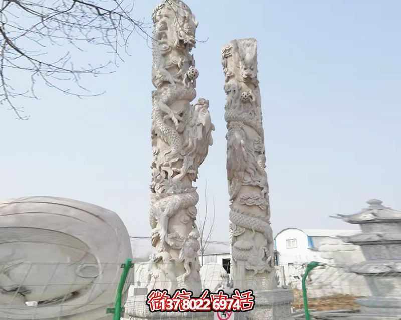 園林景區(qū)擺放大理石盤(pán)龍柱雕塑