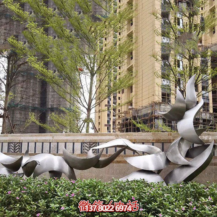 別墅小區(qū)抽象不銹鋼景觀(guān)動(dòng)物雕塑