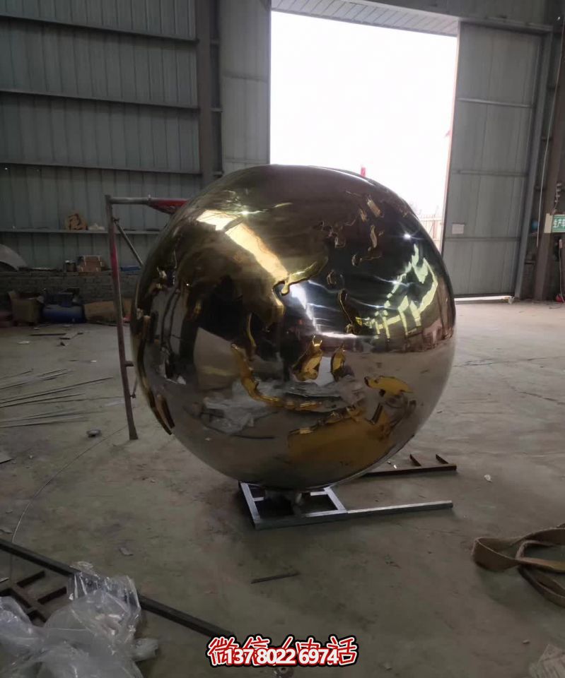 室內(nèi)不銹鋼球鏡面地球儀雕塑 室內(nèi)不銹鋼球鏡面地球儀雕塑