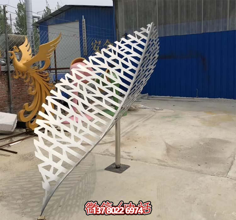 農(nóng)場池塘不銹鋼園林剪紙樹葉雕塑 農(nóng)場池塘不銹鋼園林剪紙樹葉雕塑