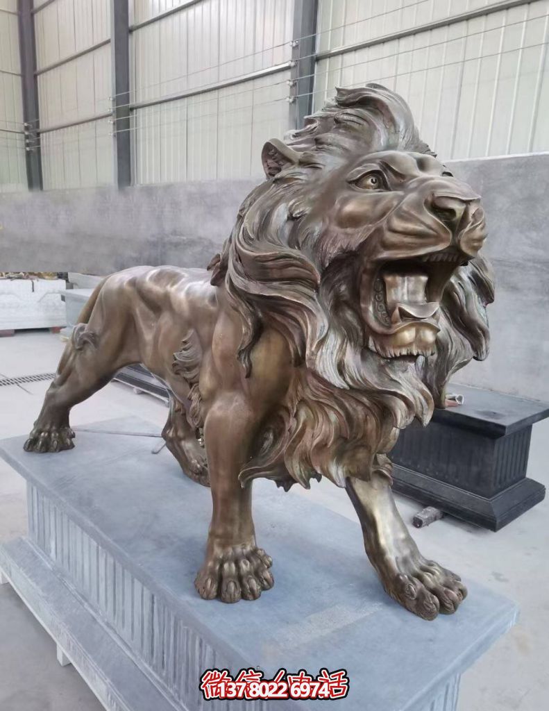 銅雕塑——鑄銅獅子，線條流暢，富有動感，栩栩如生